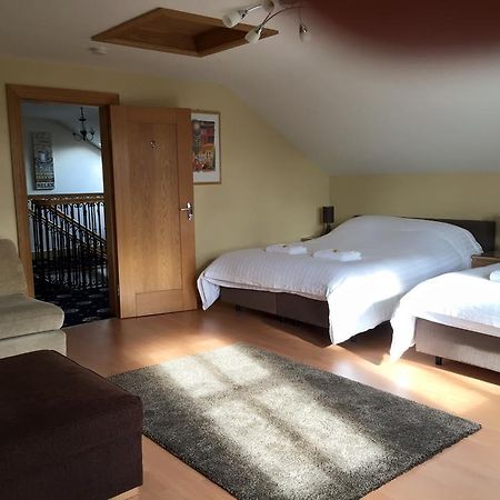 Red Gate House B&B Malin Extérieur photo