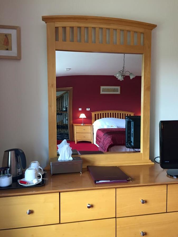 Red Gate House B&B Malin Extérieur photo